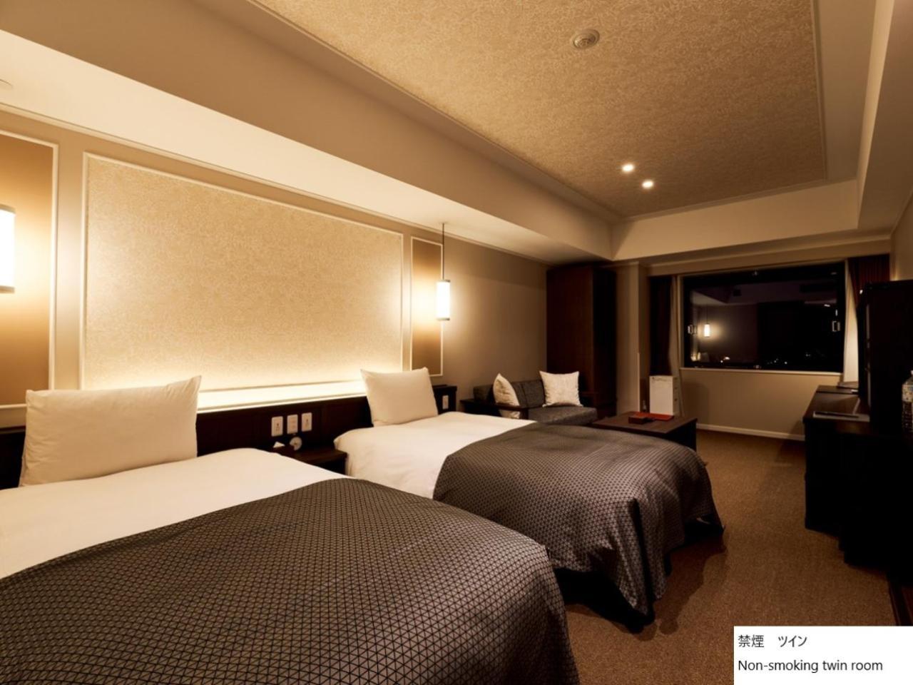 La Vista Bay Annex 4*